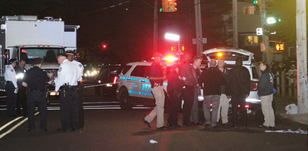 Cops shoot dagger-wielding attacker