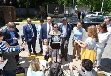 Left in limbo: Judge postpones undocumented delivery man’s deportation, but officials keep him from family while awaiting fate