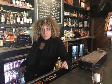 Second story: Hank’s Saloon re-opens above Downtown food hall