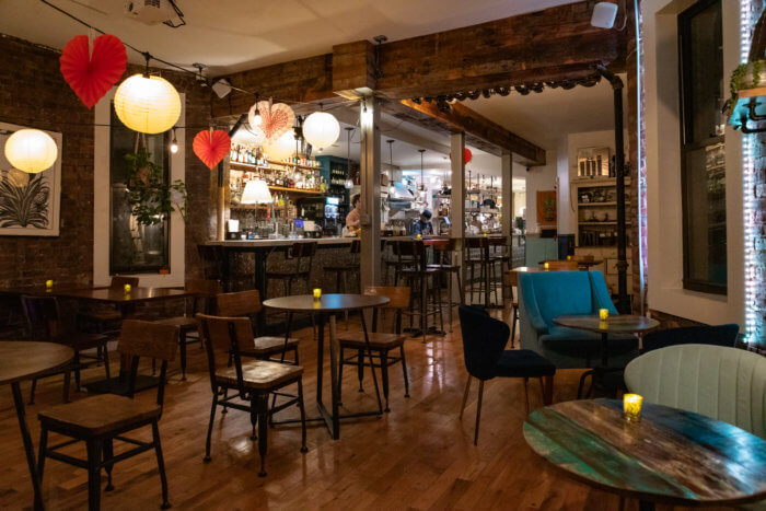 interior of vineapple cafe
