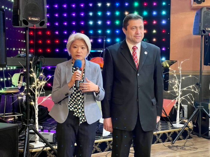 iwen chu and ari kagan speak