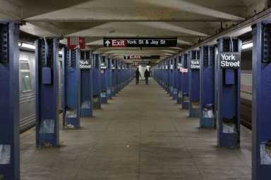1620px-NYCS_IND_6thAve_YorkStreet-1-1200×800-1