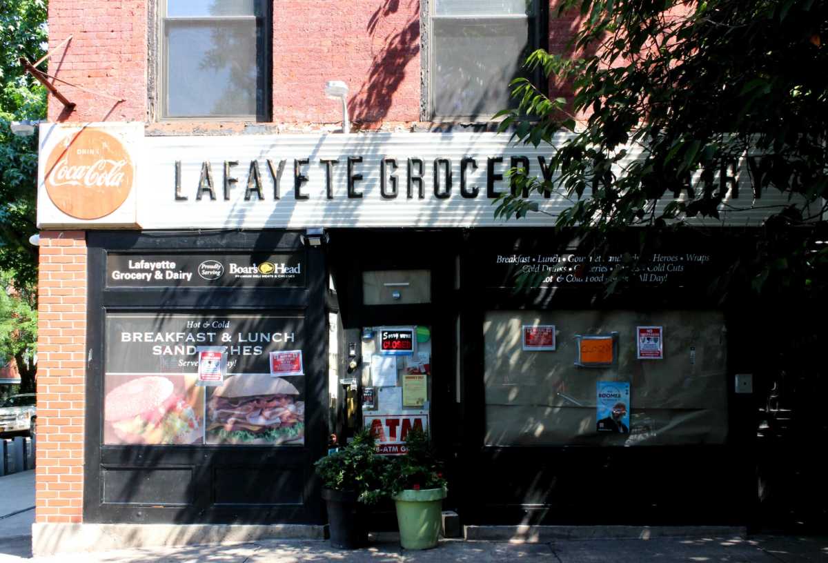 fort-greene-brooklyn-133-lafayette-grocery-2022-absmith-67-scaled