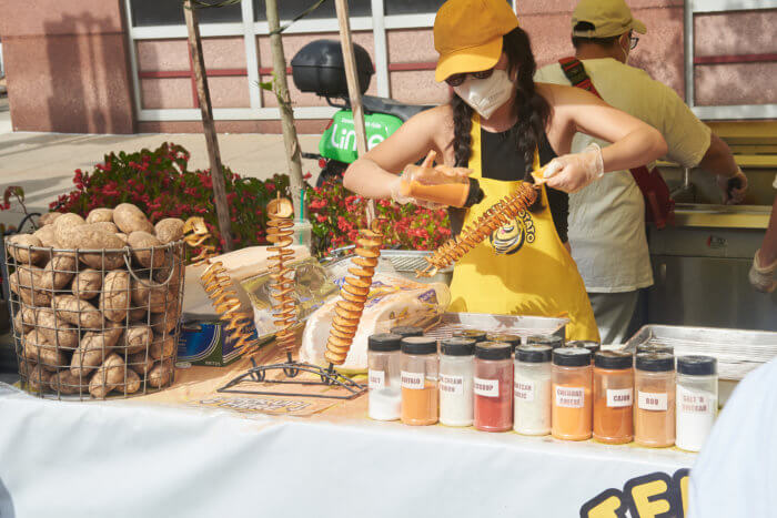 Food vendors share their creative and tasty menu with antic strollers.