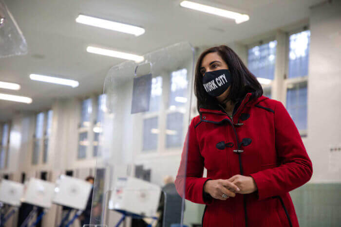 Malliotakis calls for Governor Hochul to reverse the NY bail reform law that went into effect on 2020.