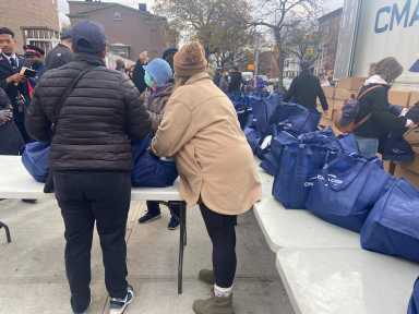 Salvation Army and CMA CGM team up to hand out turkeys