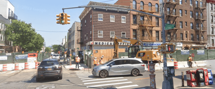 construction at lorimer street/metropolitan avenue