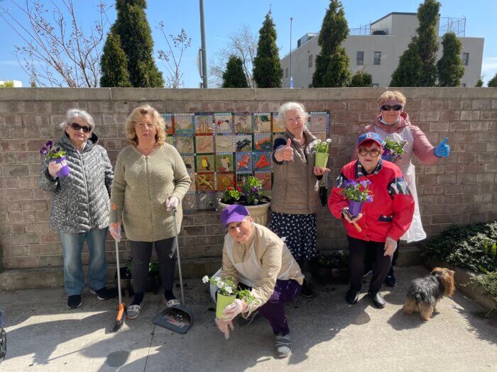 Coney Island will be even prettier this season thanks to these JASA volunteers.