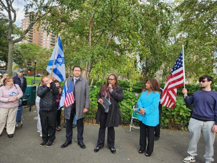 pols at israel rally