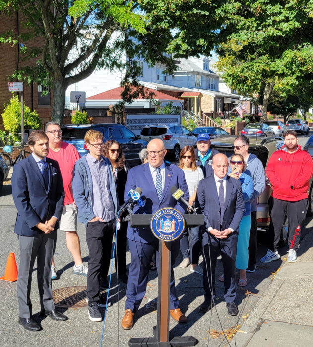 Brooklyn reps including Council Man Brannan and Senator Gounardes called on DEP