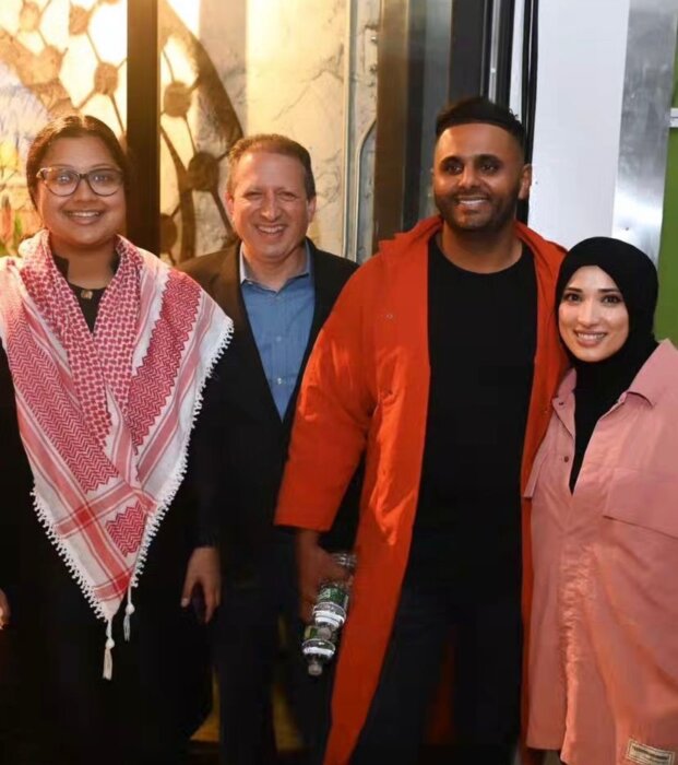 Council Member Shahana Hanif, City Comptroller Brad Lander and Ayat owners Abdul Elenani and Ayat Masoud at the Ayat Shabbat dinner.