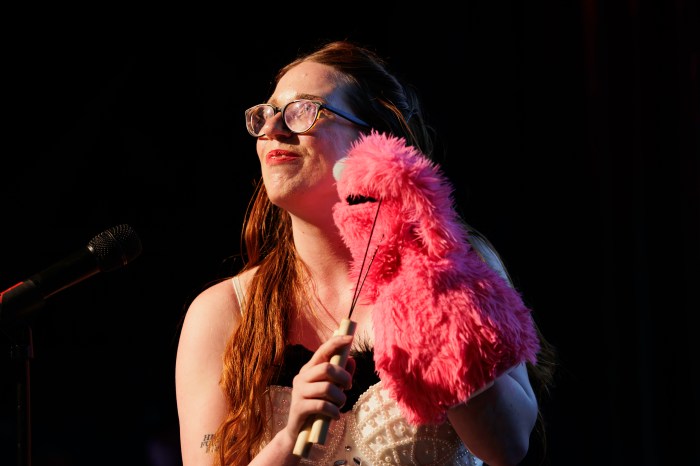 puppet performance miss subways