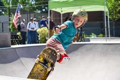 kid skating at red hook skate park