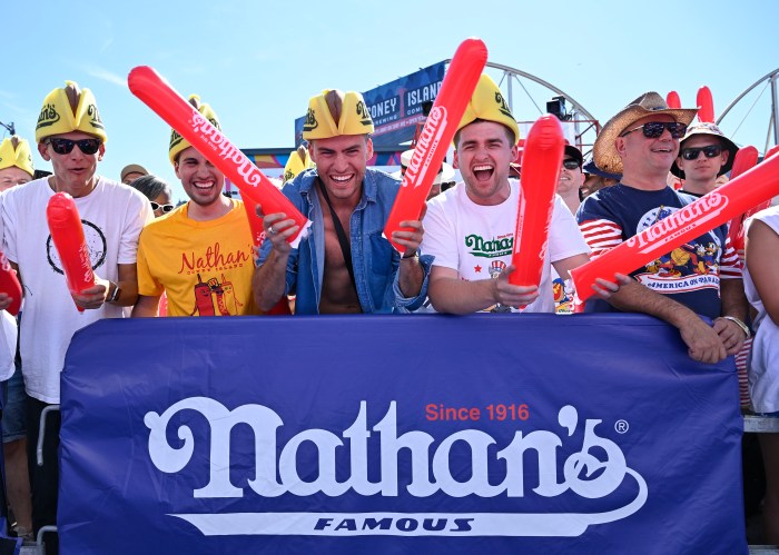nathan's hot dog eating contest