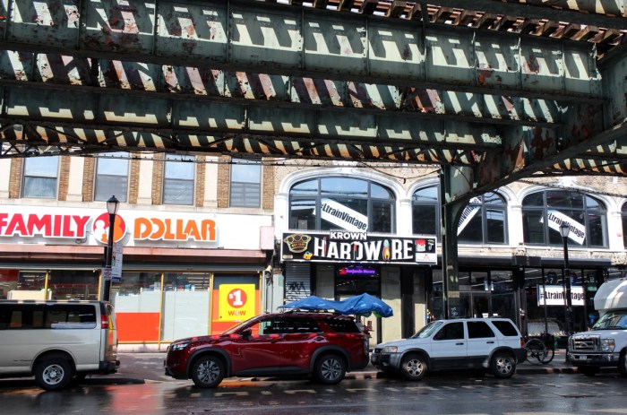 krown hardware exterior