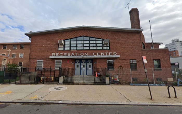 p.s. 372 school gowanus entrance