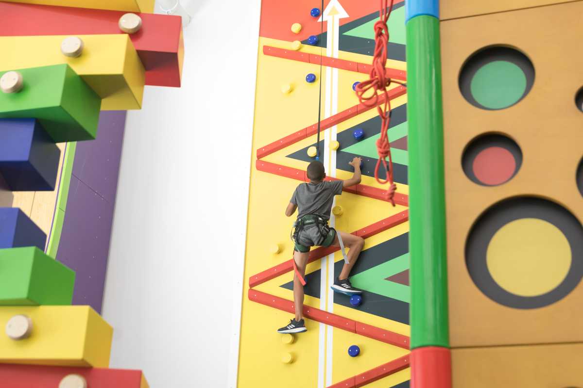HAPIK climbing gym industry city