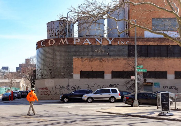 nuhart plastics greenpoint
