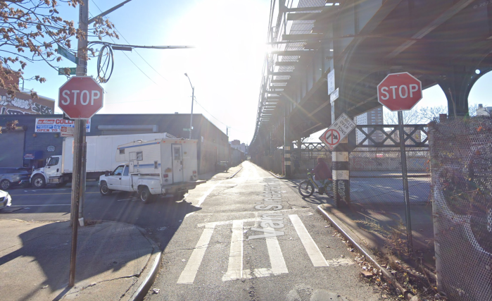 east new york intersection