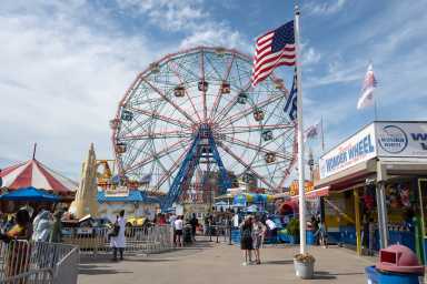 deno's wonder wheel