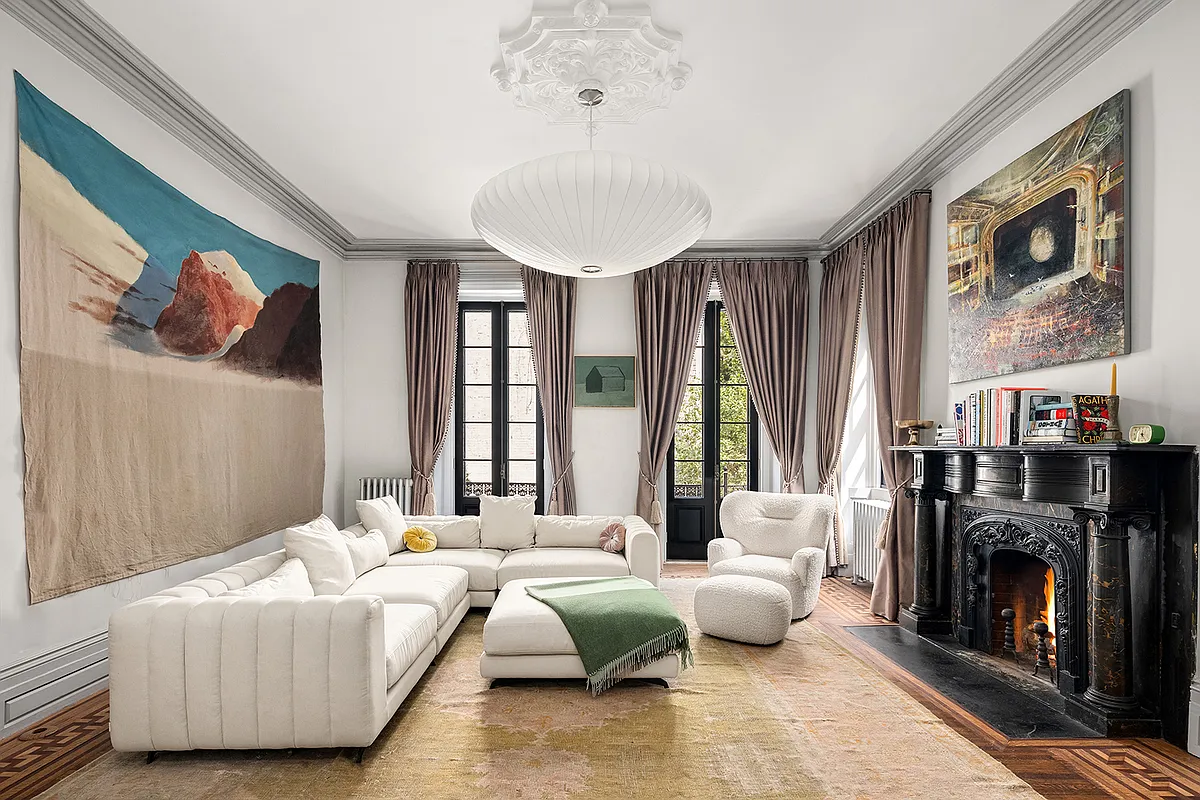 moonstruck house