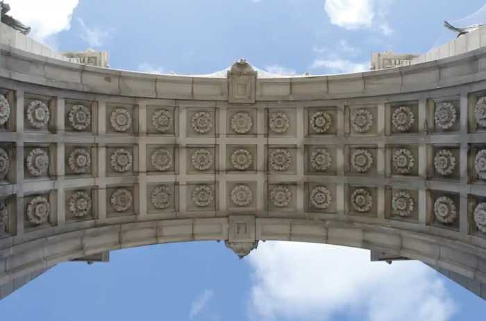 grand army plaza arch