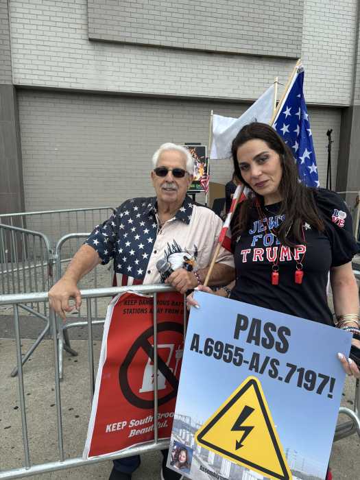 rally in southern brooklyn